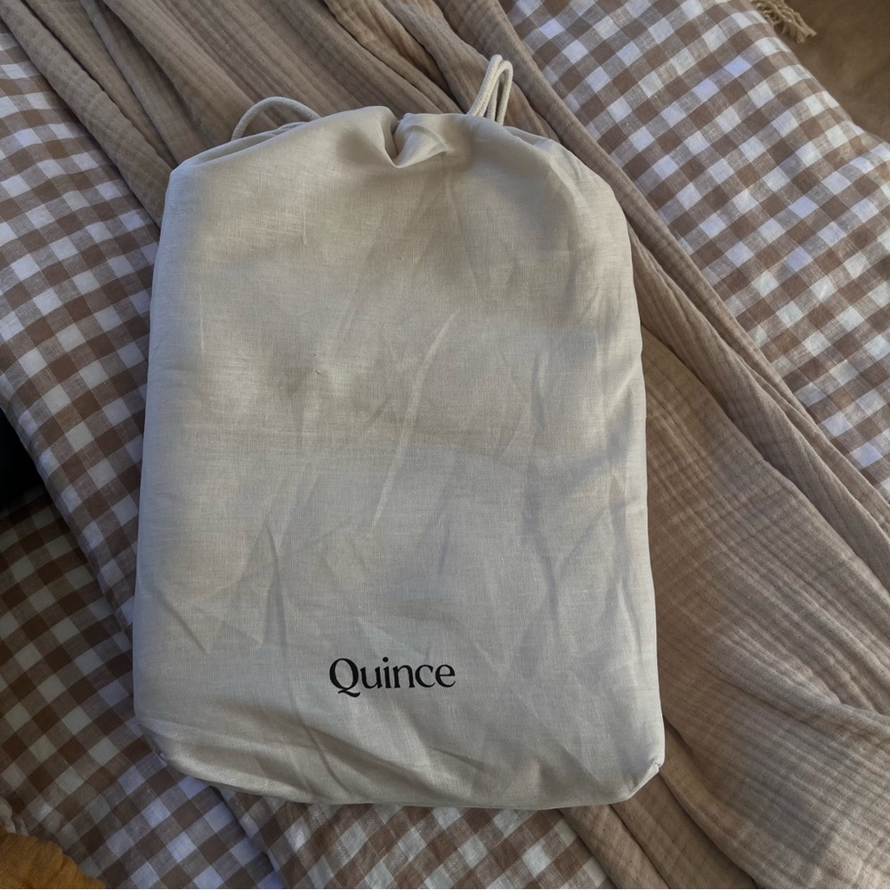 NWOT QUINCE European Linen Duvet Cover Set Sand - Picture 4 of 4